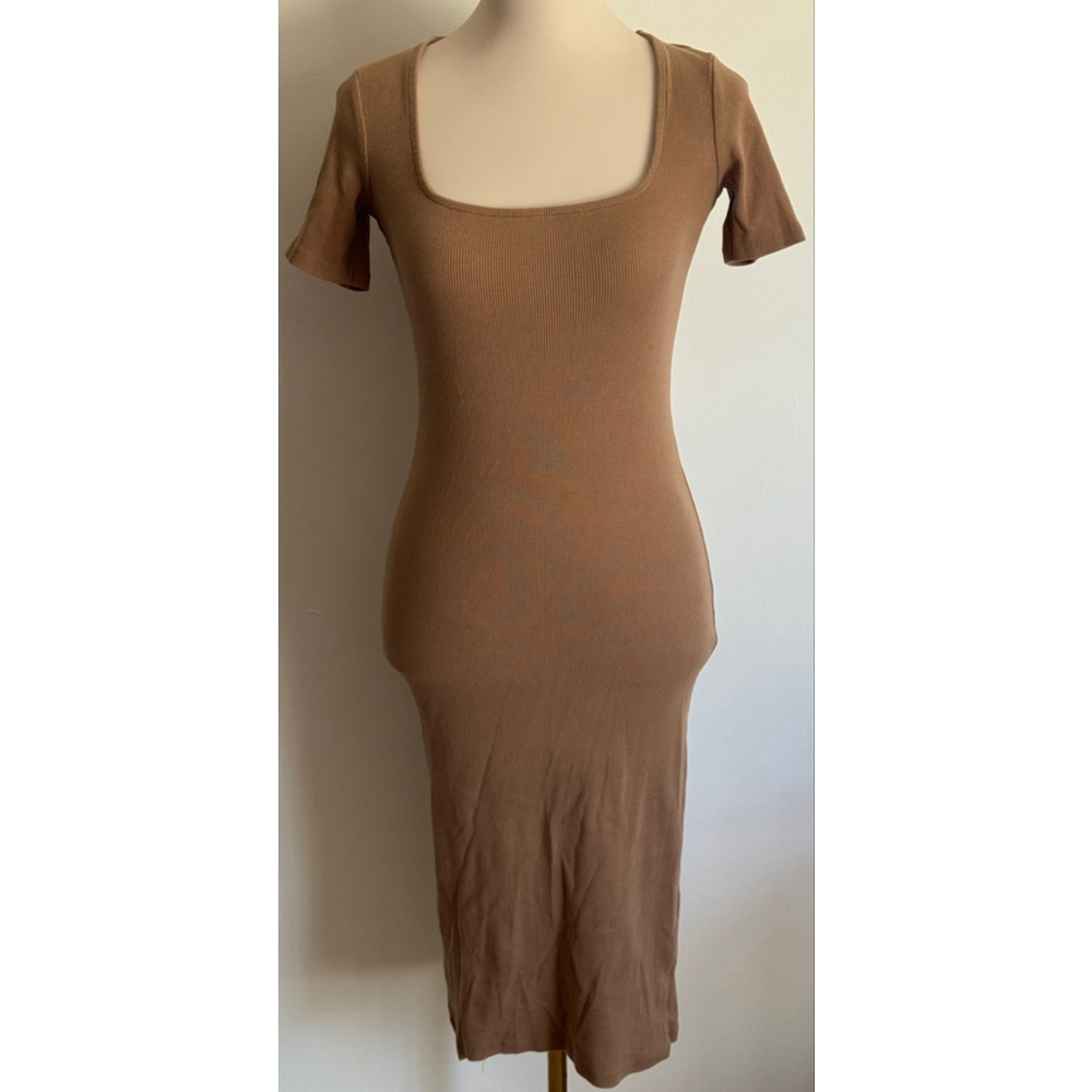 Women's Zara Tan Ribbed Square Neck Short Sleeve Midi Dress Size M